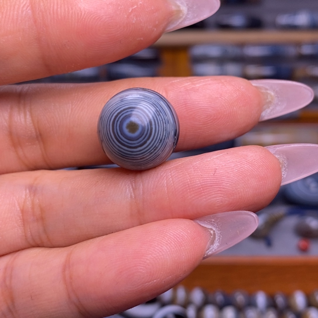 玛瑙/玉髓未镶嵌珠宝半成品d****n