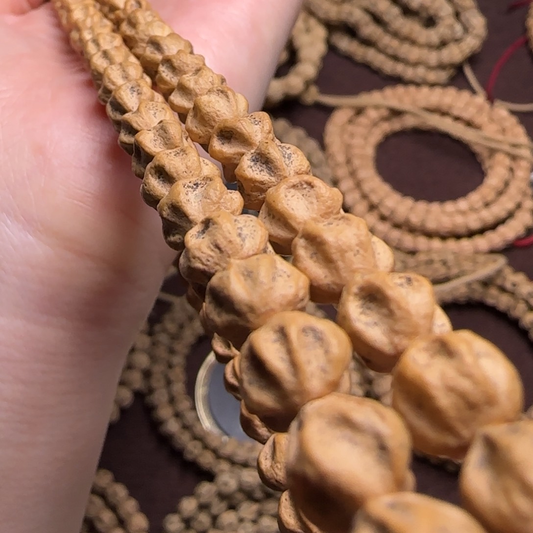 柏香籽/百香籽吊坠?***哈