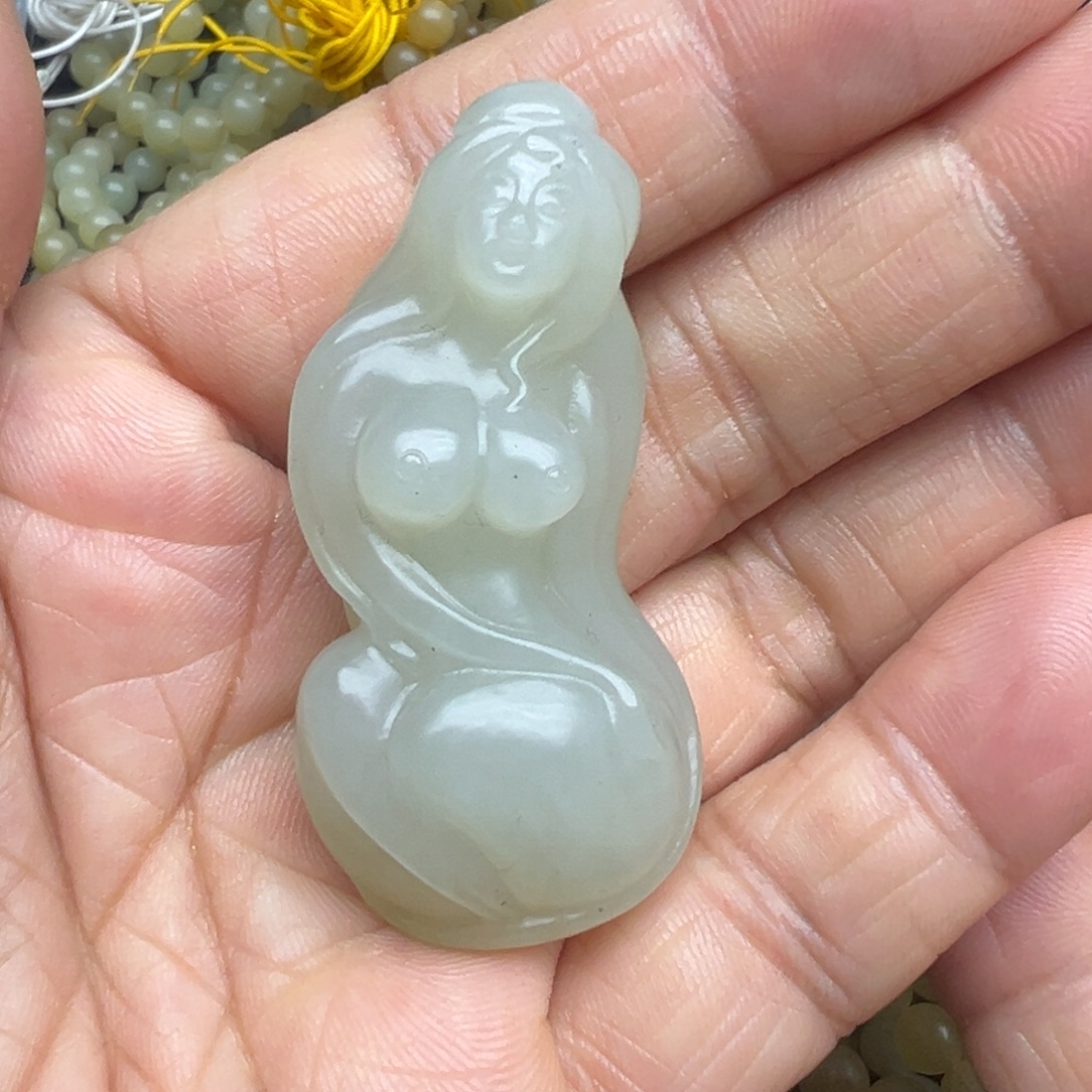 和田玉（糖玉）未镶嵌吊坠(不含链)