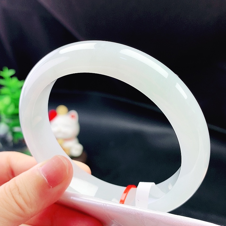 翡翠未镶嵌手镯58圈