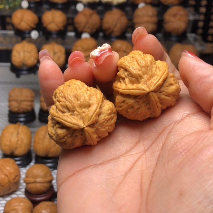 橄榄核吊坠唯*48小石斧