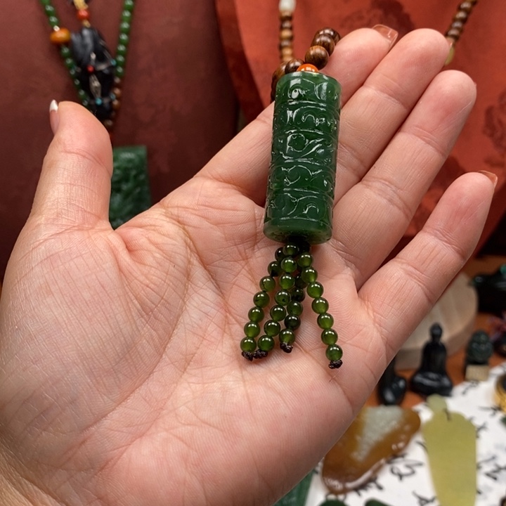 颈饰未镶嵌和田玉