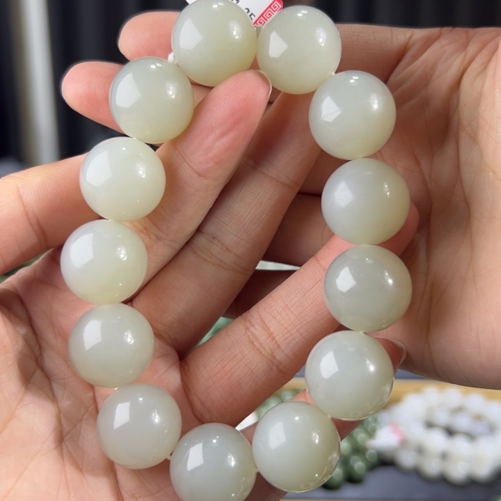 和田玉手串未镶嵌青海野牛沟卡18圆珠