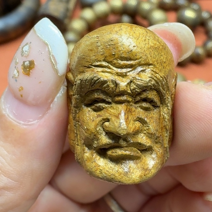 大叶紫檀（黑酸枝木类）