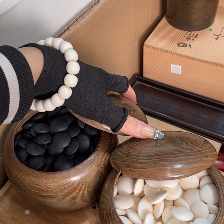 初遇见过节也不放假嘻嘻