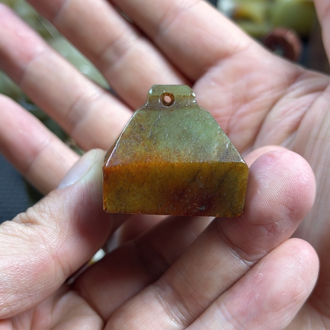 和田玉挂件未镶嵌