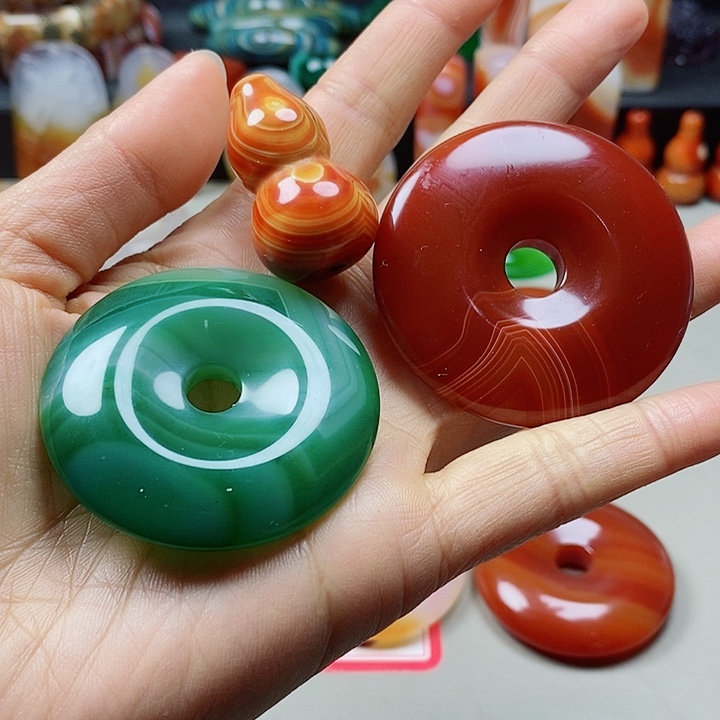 未镶嵌吊坠(不含链)玛瑙/玉髓科*