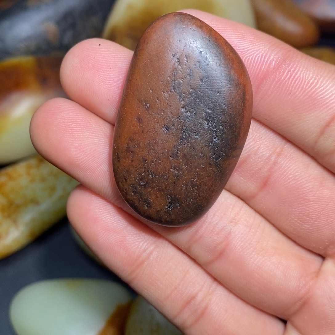 和田玉未镶嵌珠宝奇石