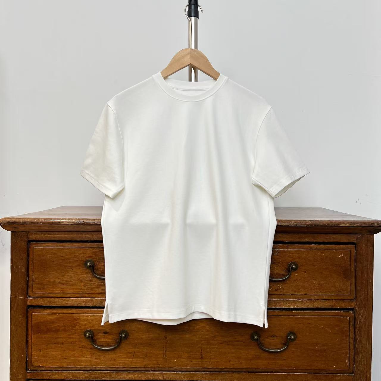 ini 男款休闲T恤 XX304 DM25B168