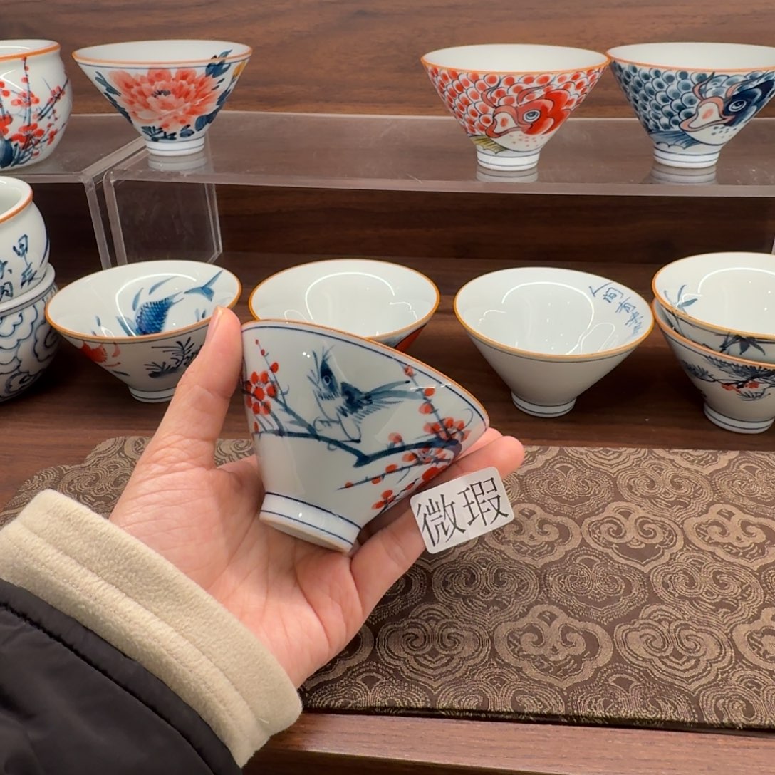 釉下手绘茶具微瑕