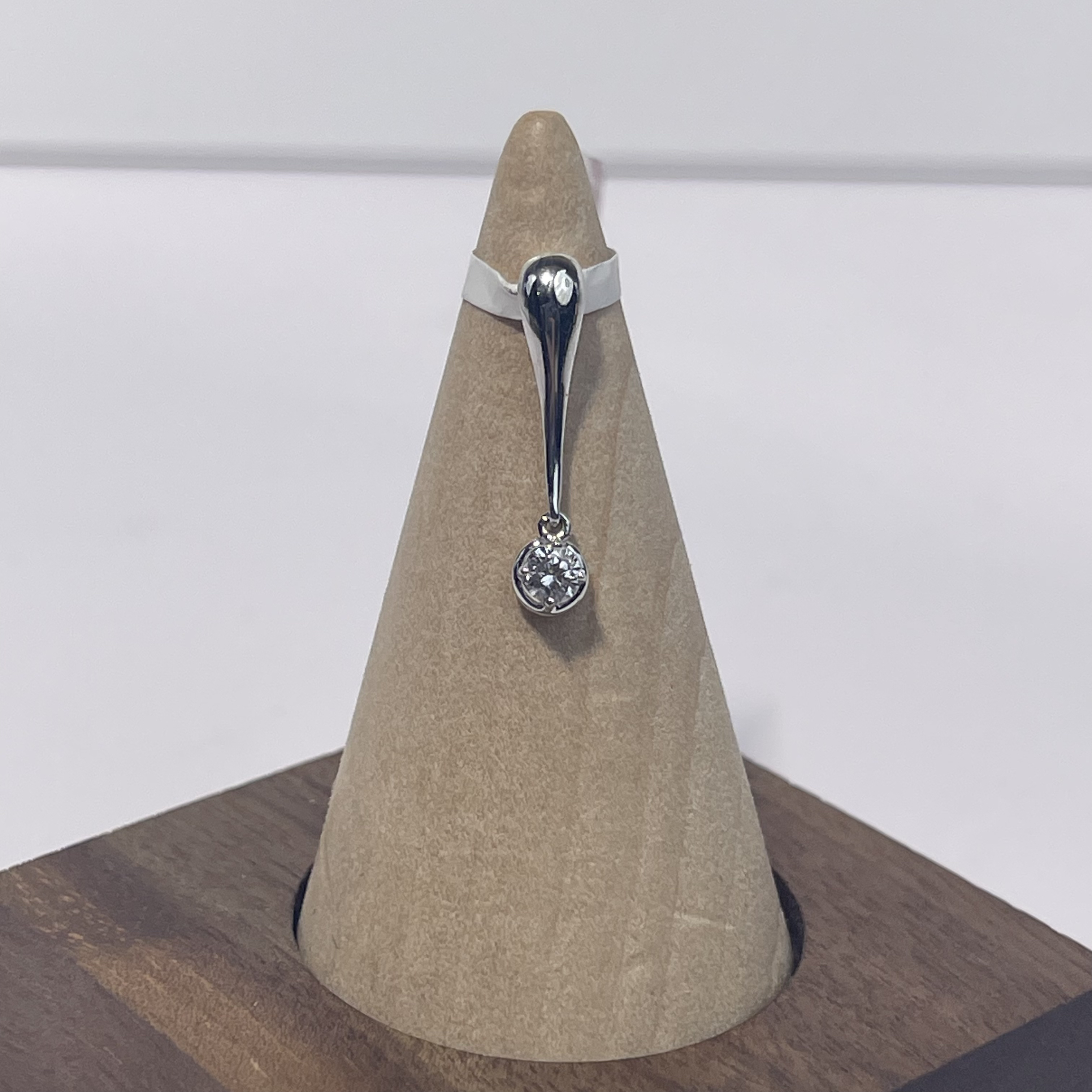 18k 钻石吊坠 0.89克 xjy00243