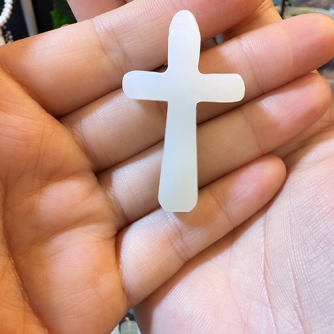 雅***子和田玉未镶嵌颈饰