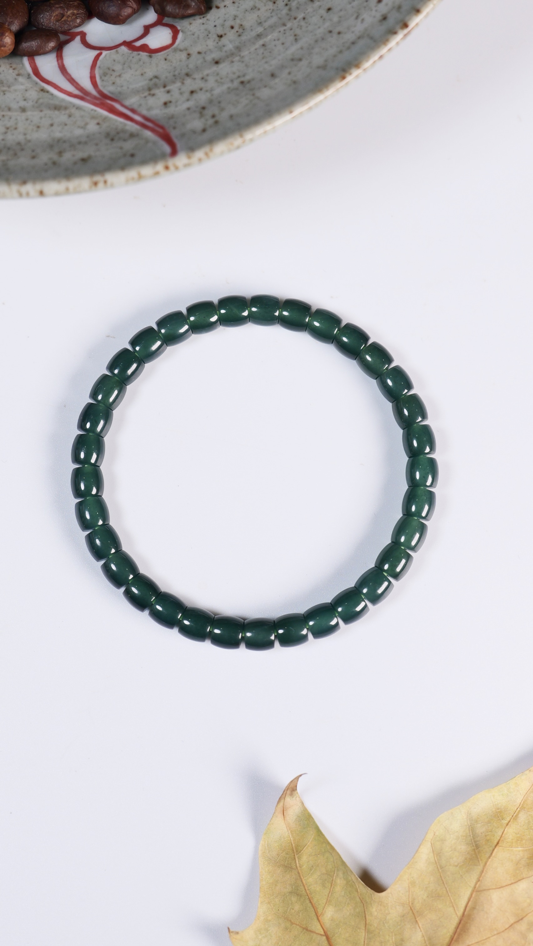 5.8mm翡翠手串 腕间精灵