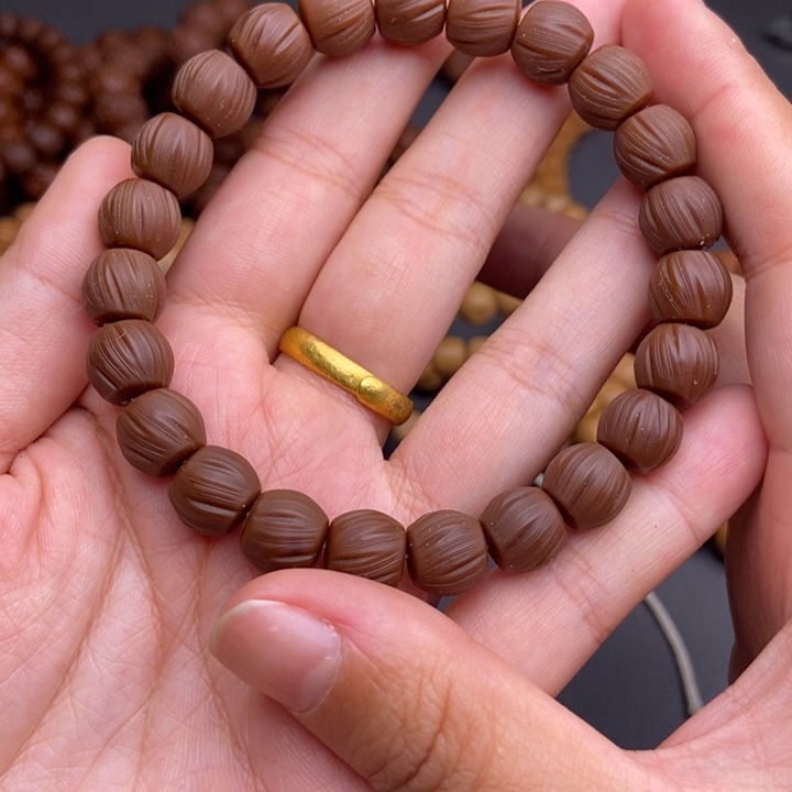 猴头核桃吊坠哥*10机刷云锦