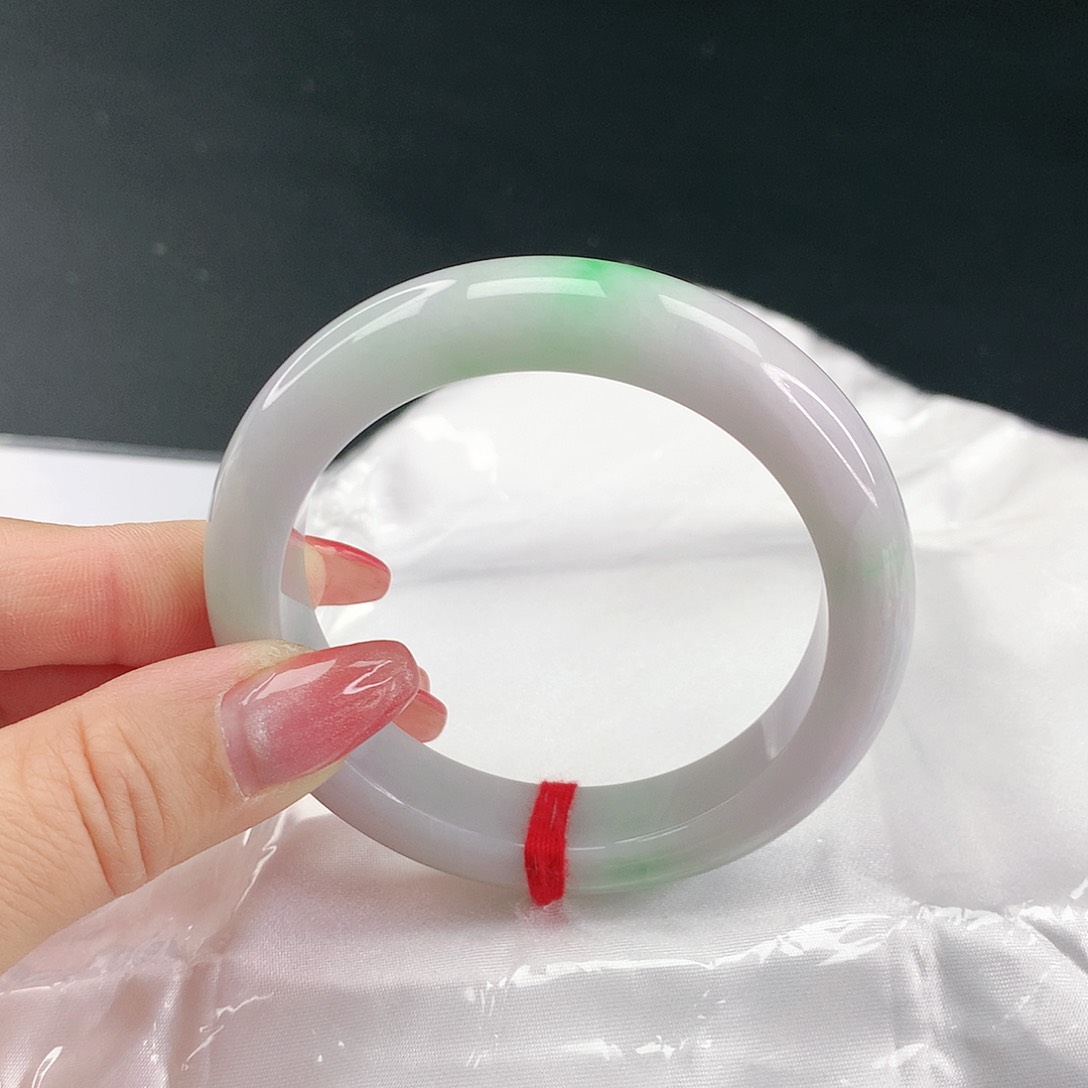 翡翠手镯未镶嵌翡翠125