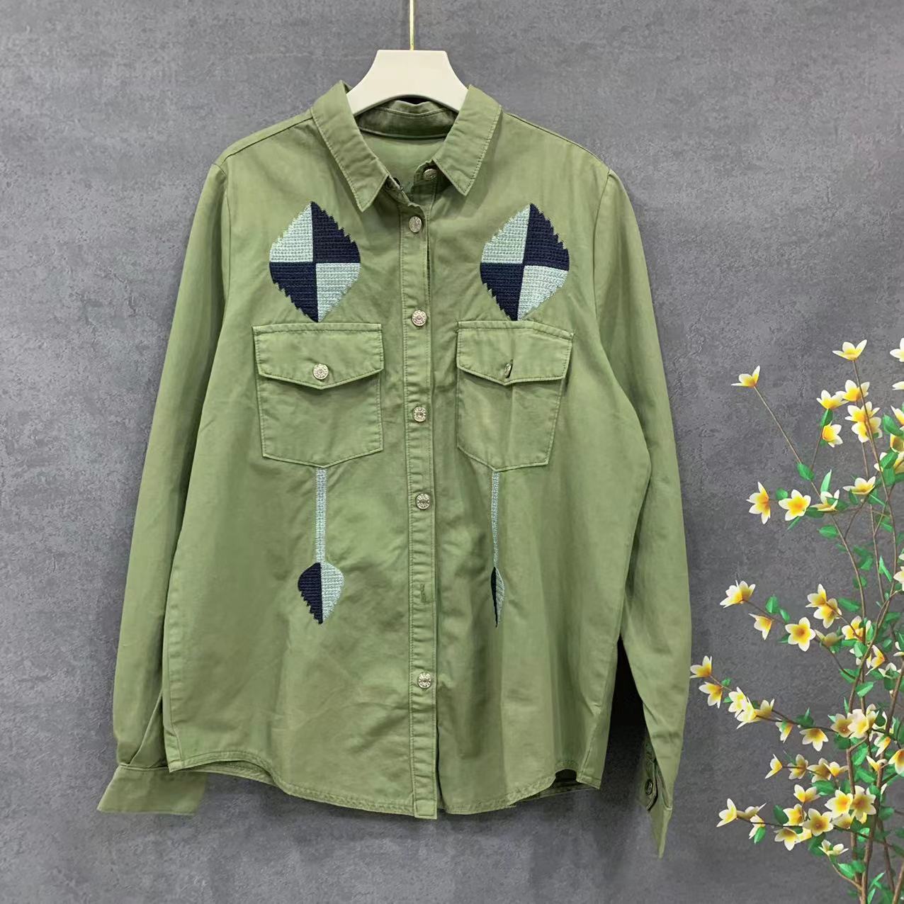 G1266【春夏新款】时尚翻领绿色印花双口袋上衣（其他）