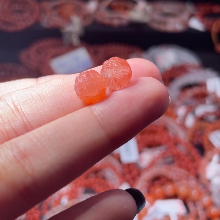 南红玛瑙未镶嵌绣球1244