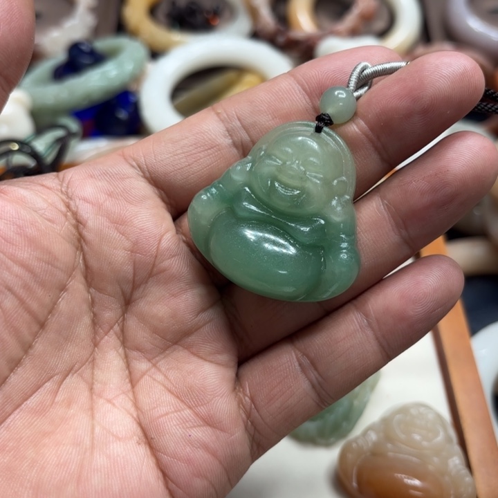 小***～石英质玉未镶嵌手镯