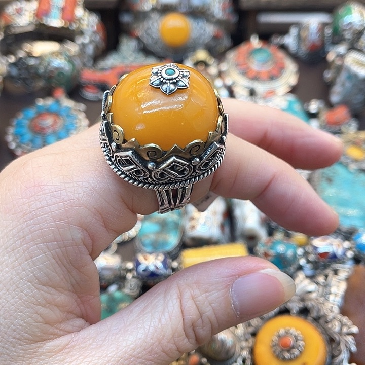 银S925镶嵌蜜蜡戒指