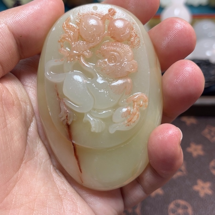 执***忆石材天然方解石手把件不退换