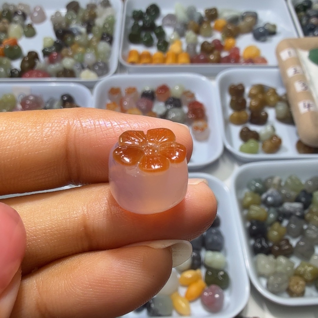 和田玉未镶嵌珠宝奇石