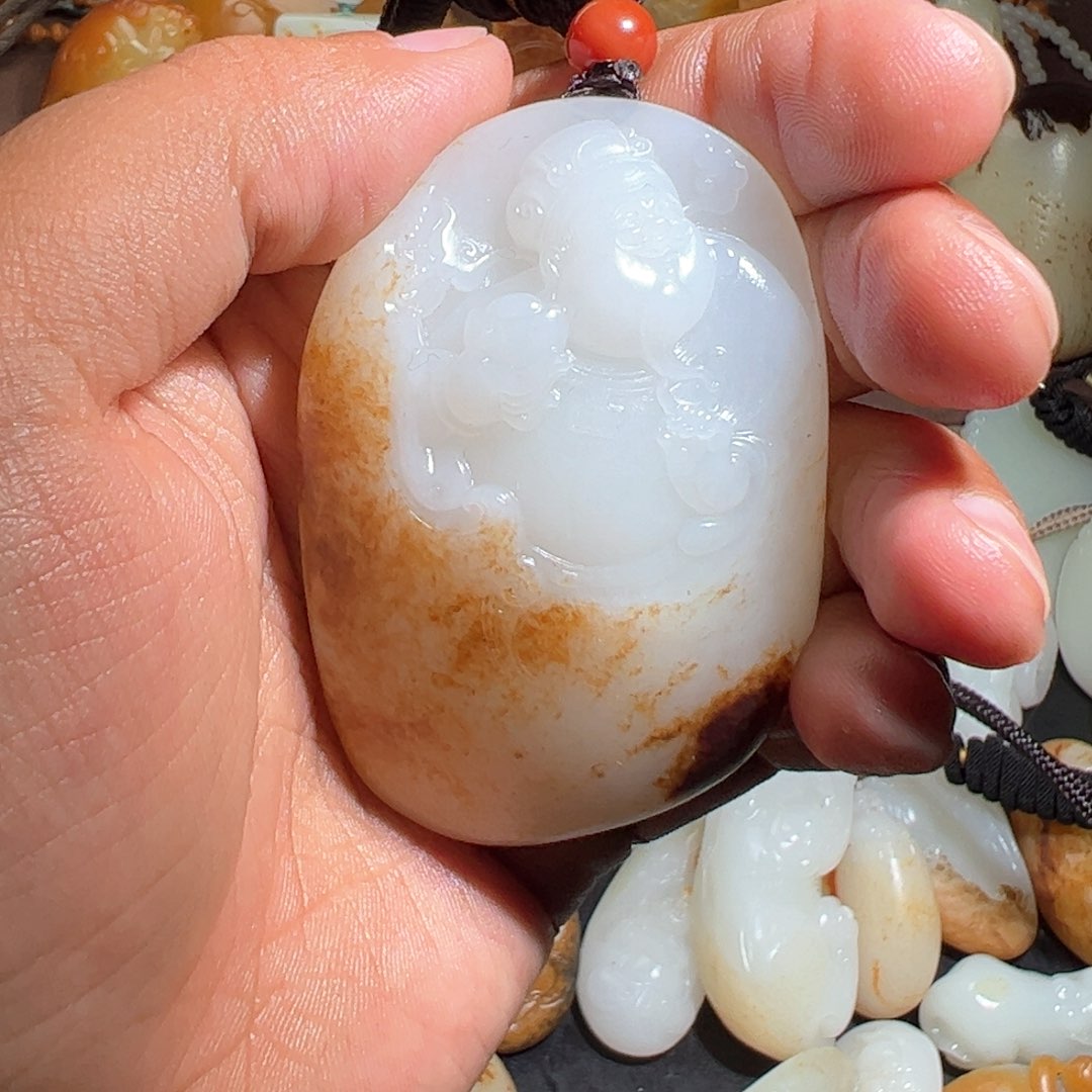 和田玉颈饰未镶嵌王*