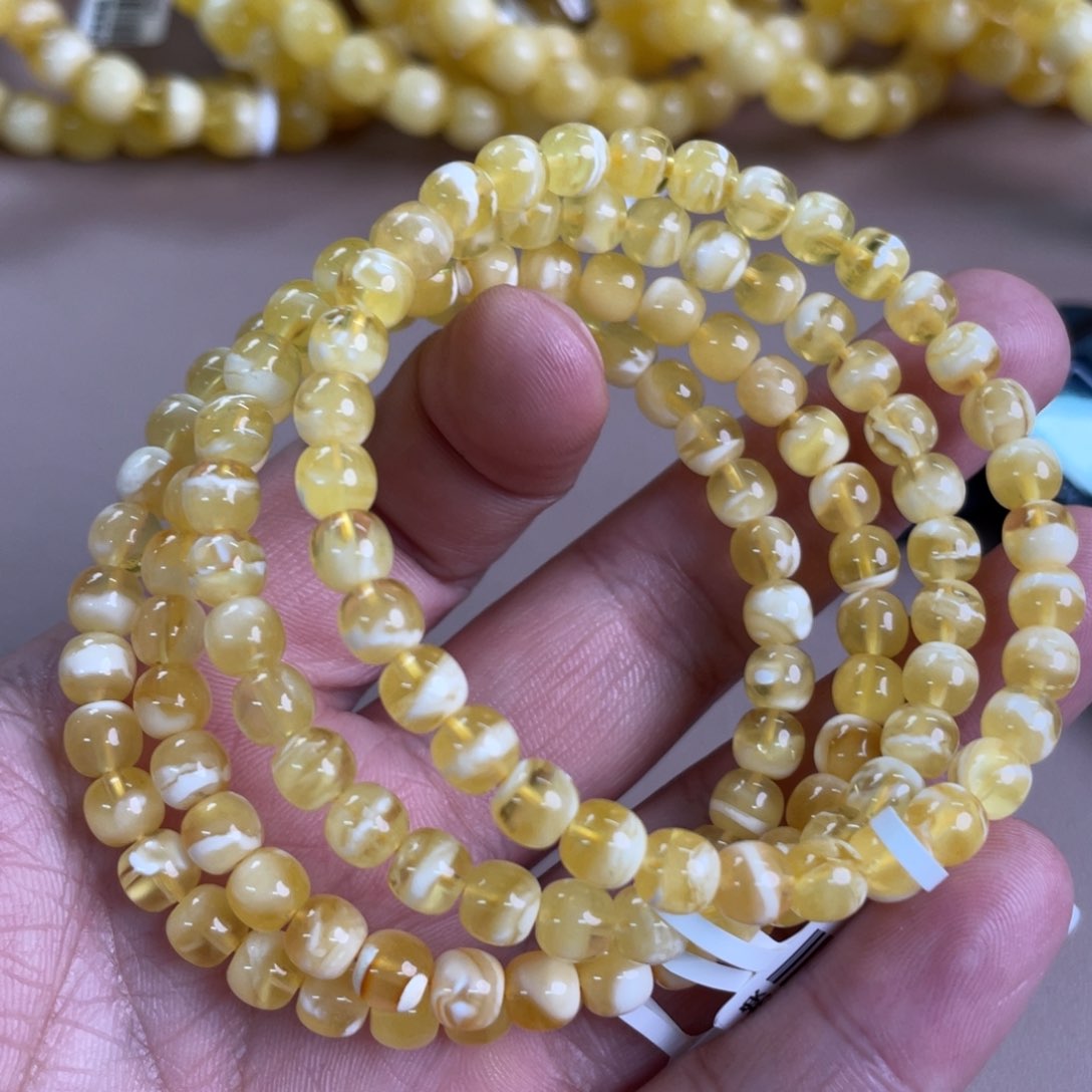 琥珀裸石未镶嵌011多样性发其一