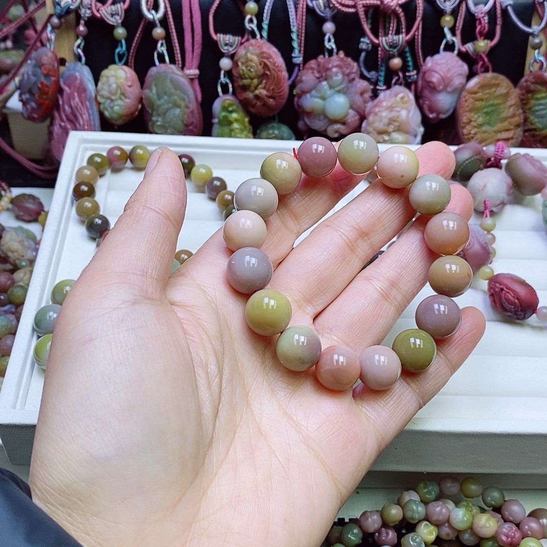 玛瑙/玉髓盐源玛瑙手链未镶嵌