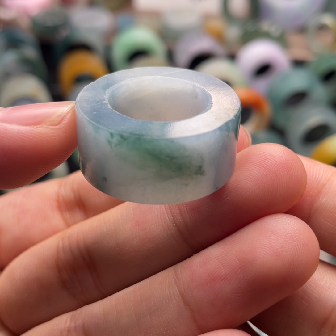 定制翡翠未镶嵌  蓝飘绿