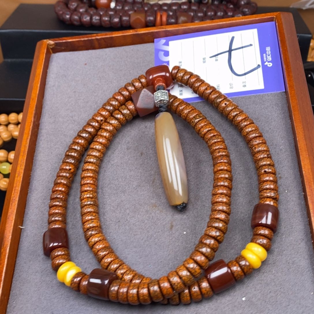 星月菩提吊坠图*呀星月