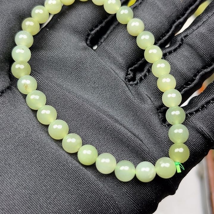 未镶嵌和田玉（翠青玉）珠宝奇石