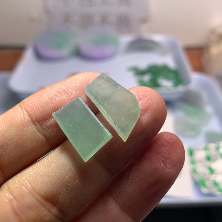 心***橙定制翡翠未镶嵌吊坠