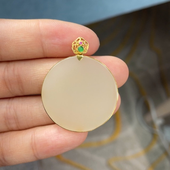 和田玉18K金镶嵌吊坠(不含链)