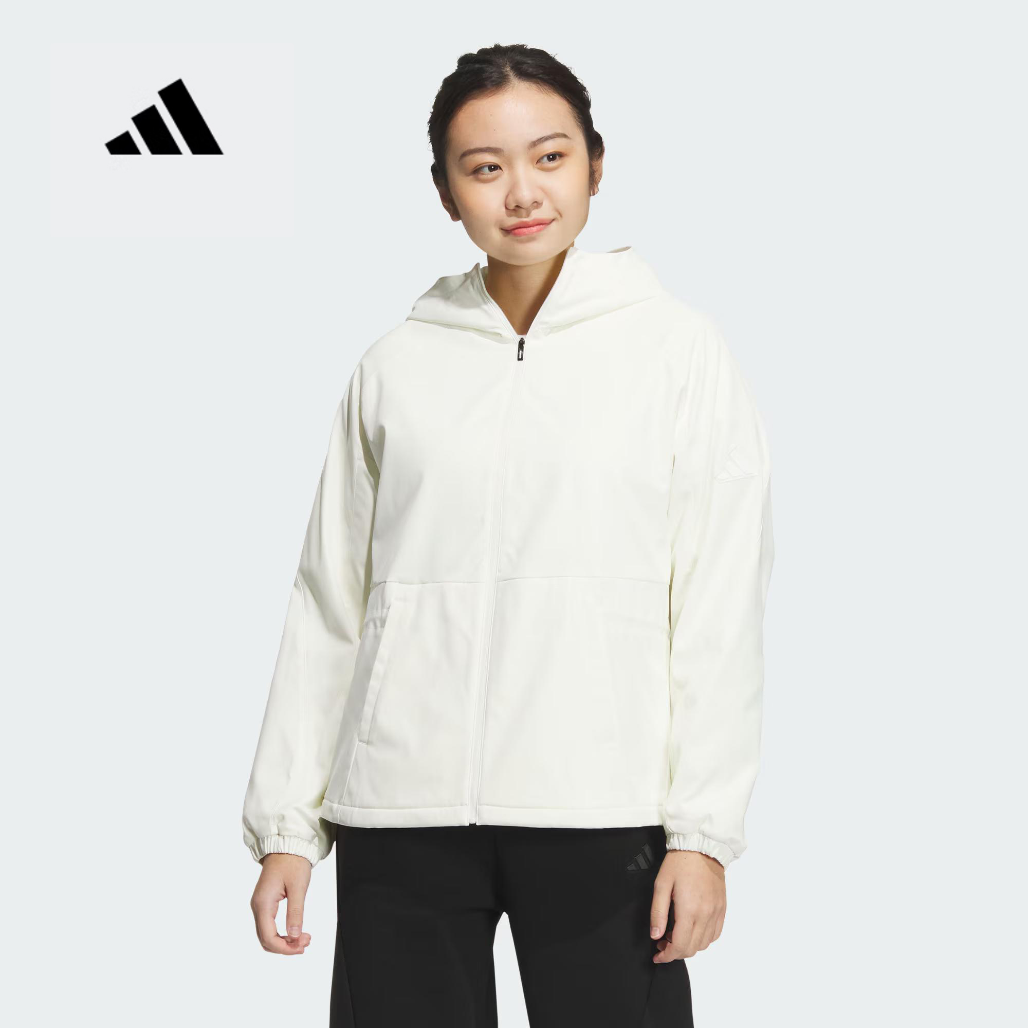 Adidas阿迪达斯女子拒水防泼收腰运动休闲连帽夹克外套JZ4151