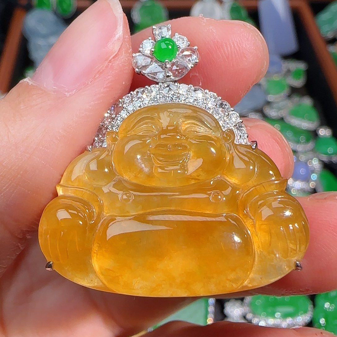 翡翠颈饰18K金镶嵌冰黄翡佛公