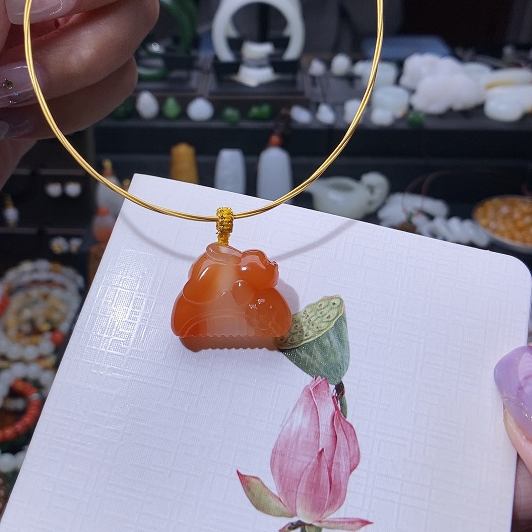 南红玛瑙挂件未镶嵌刘****0