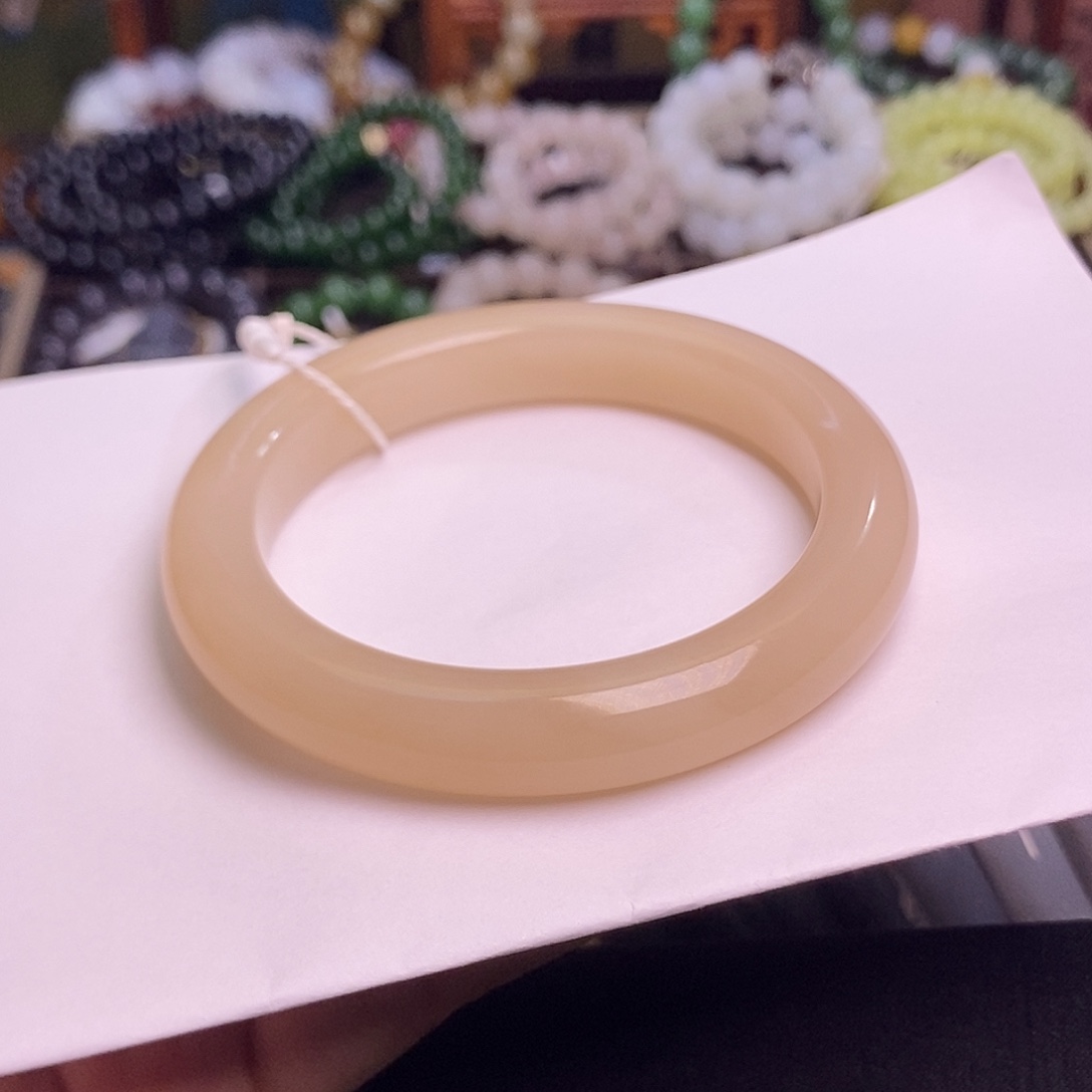 和田玉未镶嵌颈饰浓藕粉老矿料红粉手镯59