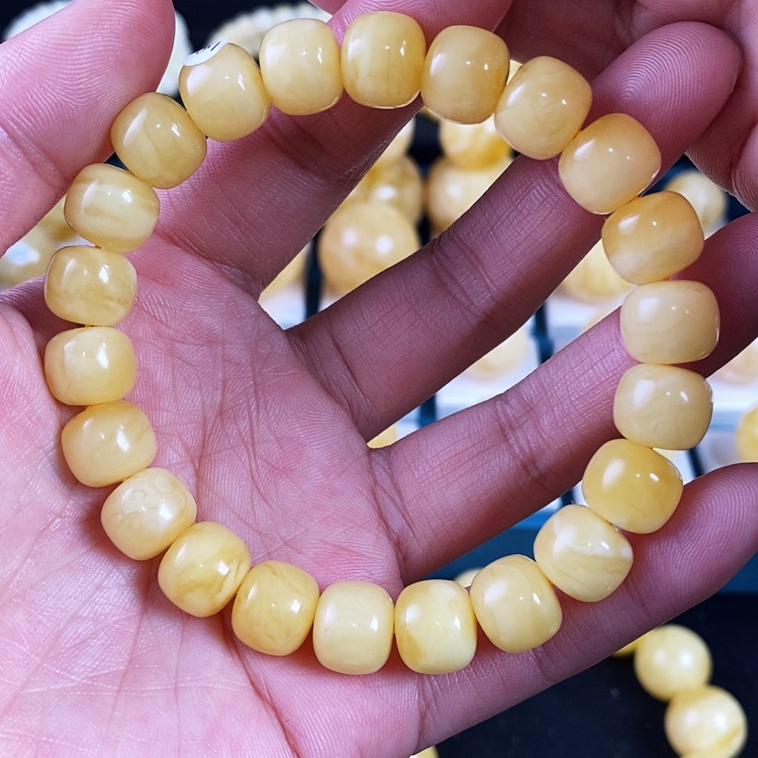 蜜蜡珠宝奇石未镶嵌