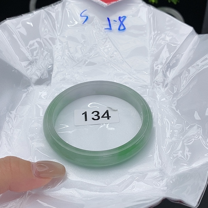*****翡翠手镯未镶嵌F134