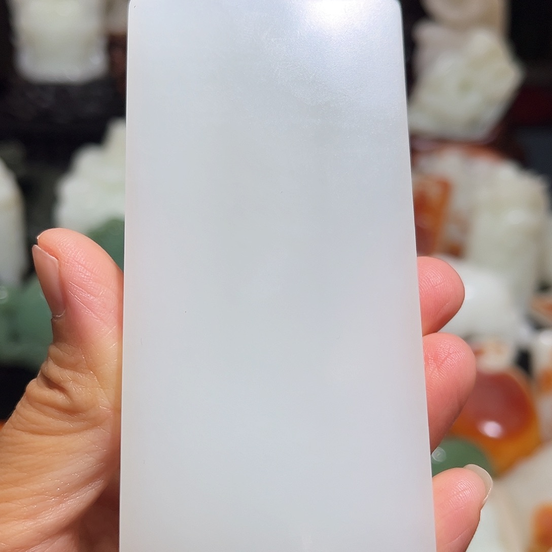 和田玉未镶嵌把件