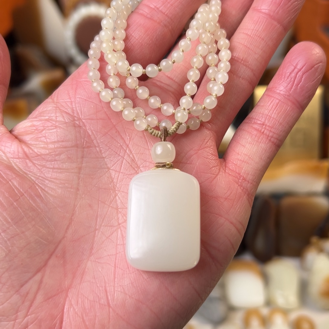 和田玉（糖玉）未镶嵌颈饰