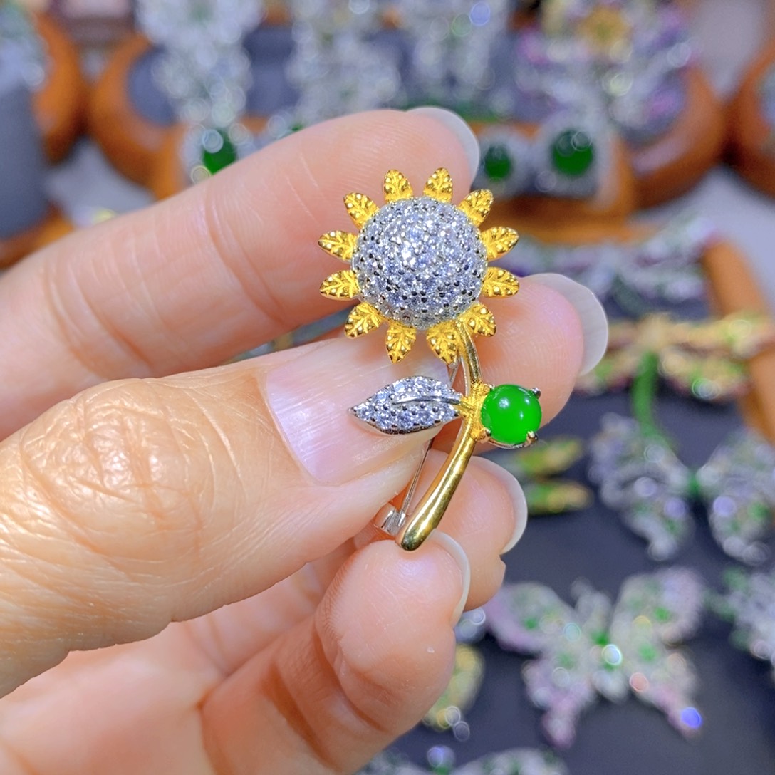 翡翠颈饰银S925镶嵌天然翡翠