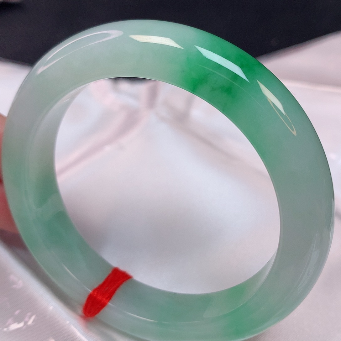 翡翠手镯未镶嵌56 翡翠手镯