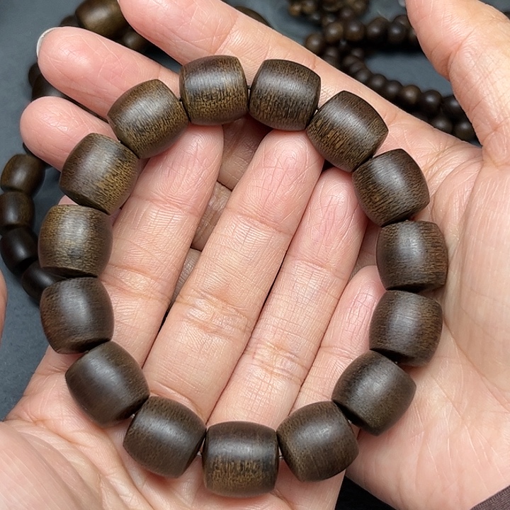 沉香碎屑沉香白棋玉化1.4