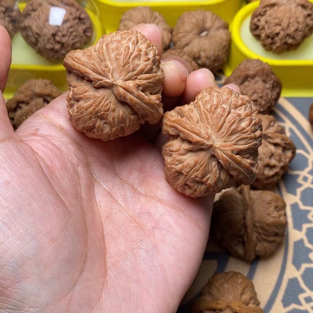 文玩核桃吊坠醉*尘球白43