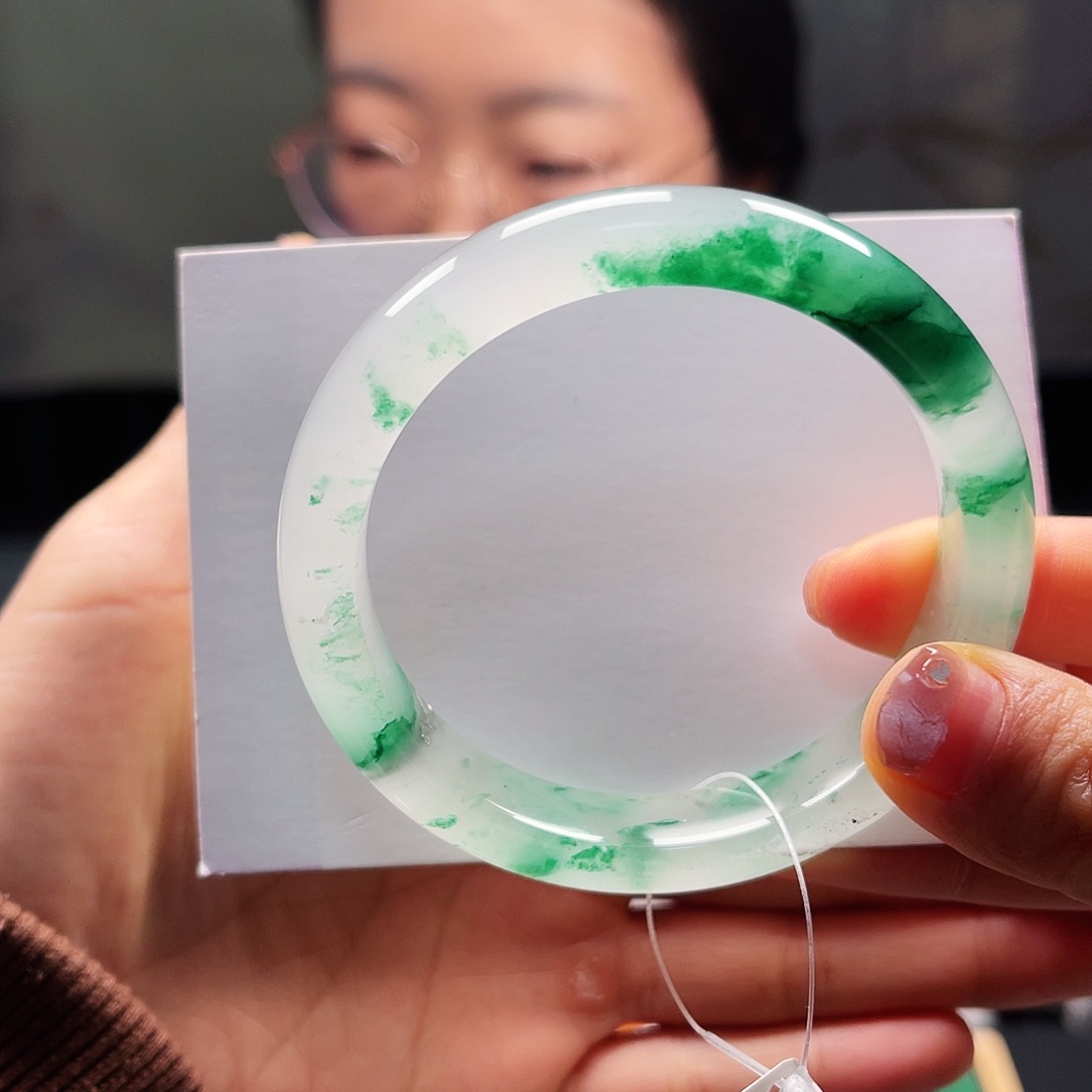 石英质玉手镯未镶嵌56-57