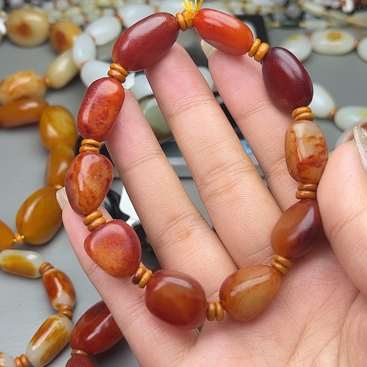 和田玉（糖玉）未镶嵌手链