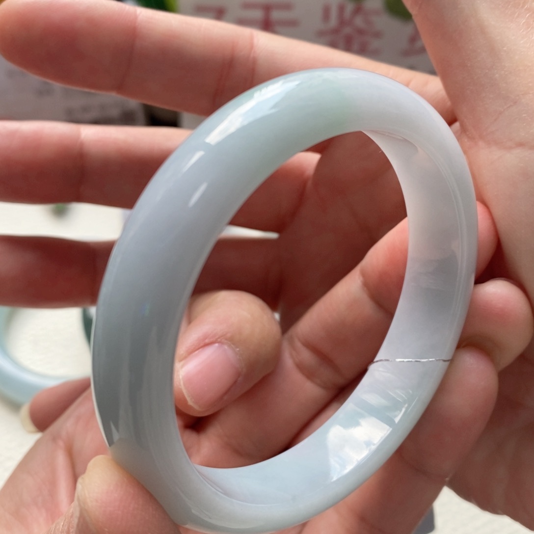 翡翠手镯未镶嵌4号