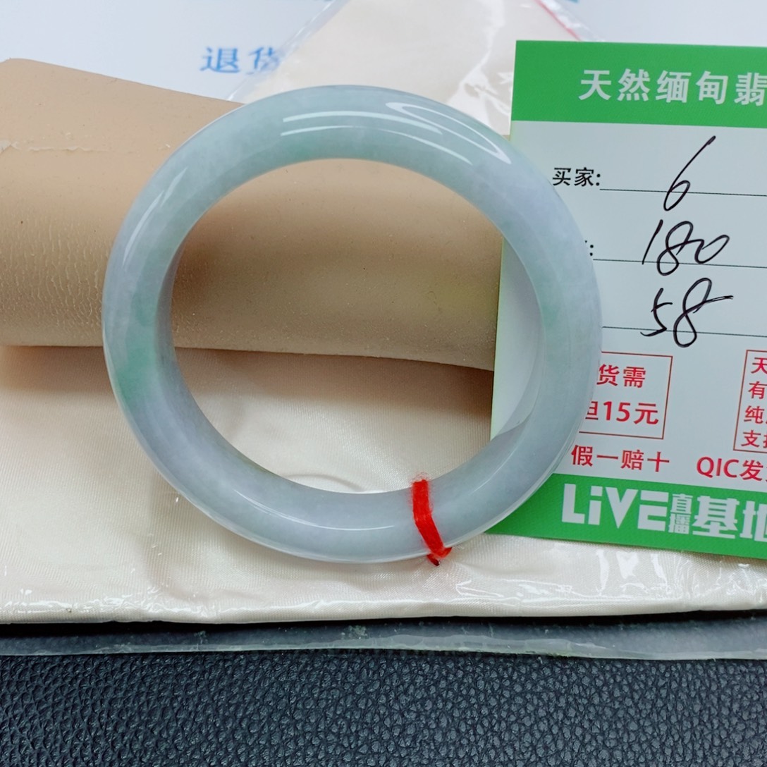 翡翠未镶嵌手镯天然翡翠6