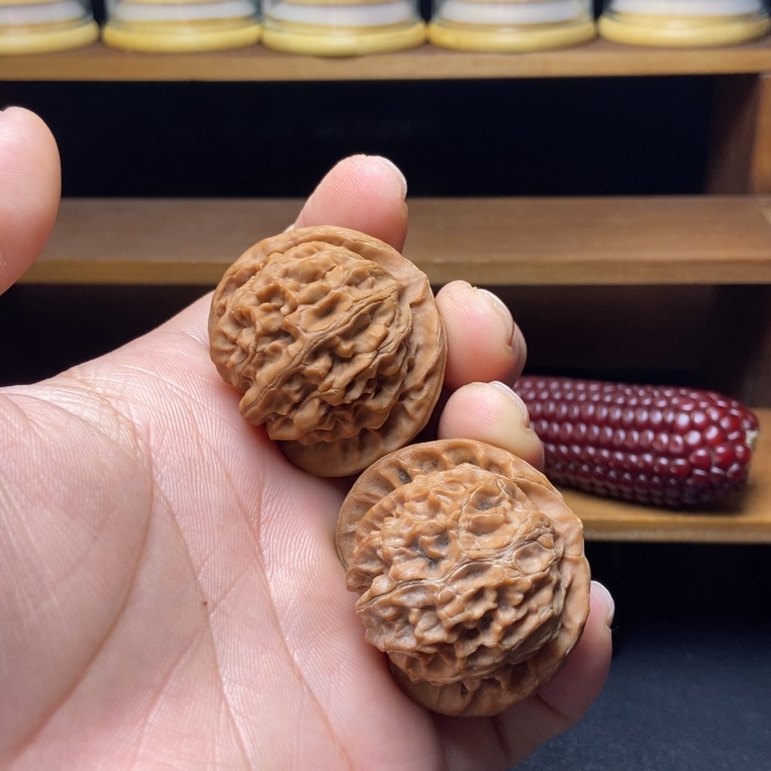 吊坠文玩核桃42全品宫灯